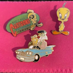 Looney Tunes Pins circa the 90s